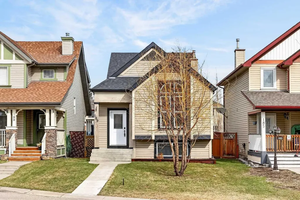189 Copperfield Gardens SE Calgary AB T2Z4C2