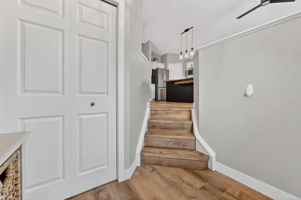 189 Copperfield Gardens SE Calgary AB T2Z4C2