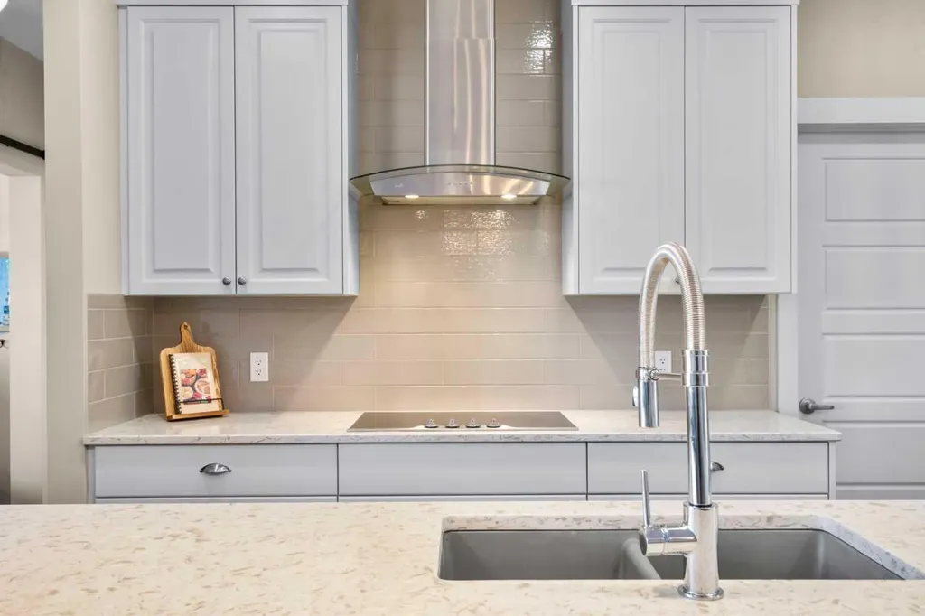 20 Seton Park SE Calgary AB T3M 2V4