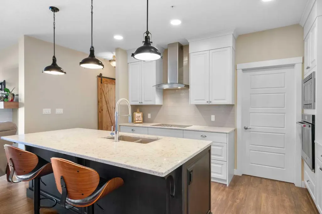 20 Seton Park SE Calgary AB T3M 2V4