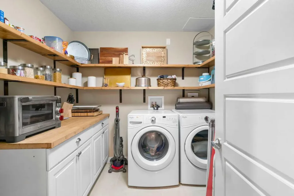 20 Seton Park SE Calgary AB T3M 2V4