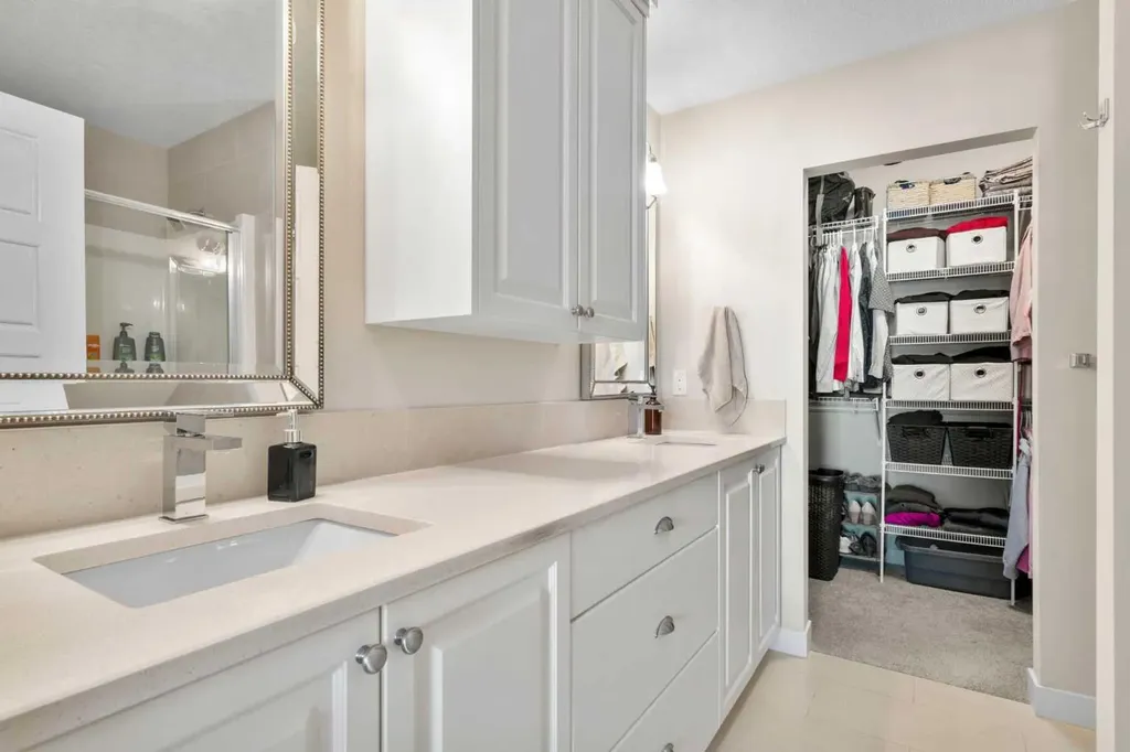 20 Seton Park SE Calgary AB T3M 2V4