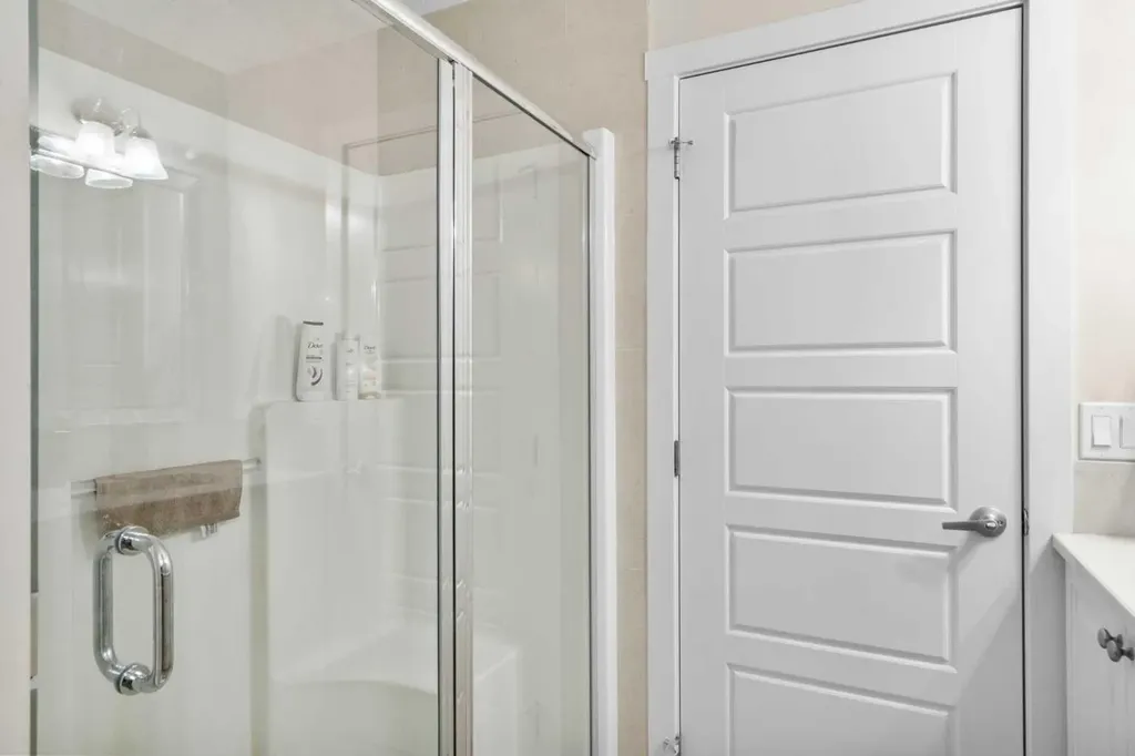 20 Seton Park SE Calgary AB T3M 2V4