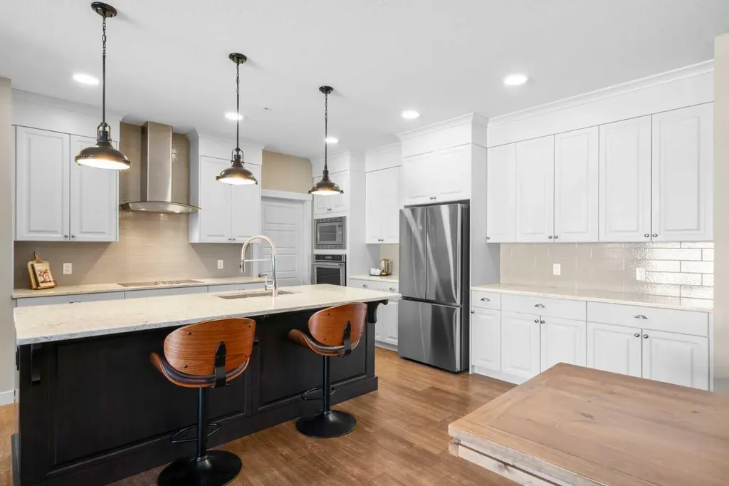 20 Seton Park SE Calgary AB T3M 2V4