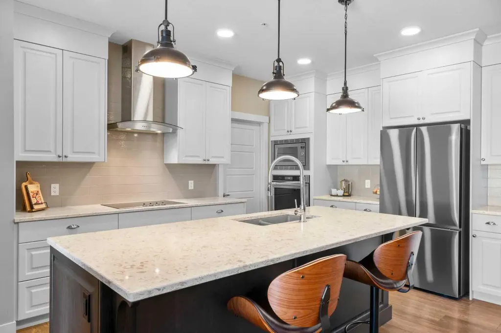 20 Seton Park SE Calgary AB T3M 2V4