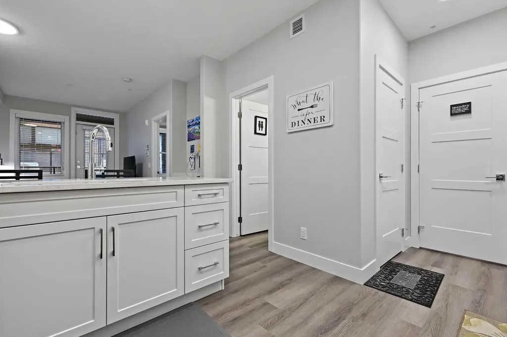 8355 19 Avenue SW Calgary AB T3H 6G3
