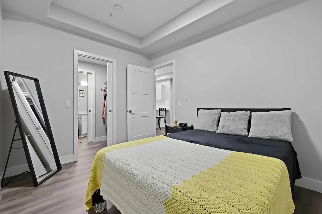 8355 19 Avenue SW Calgary AB T3H 6G3