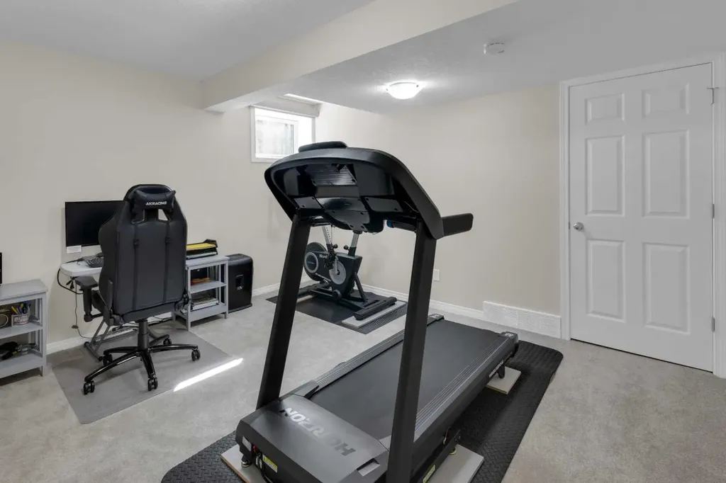 925 Imperial Drive SE Diamond Valley AB T0L 2A0