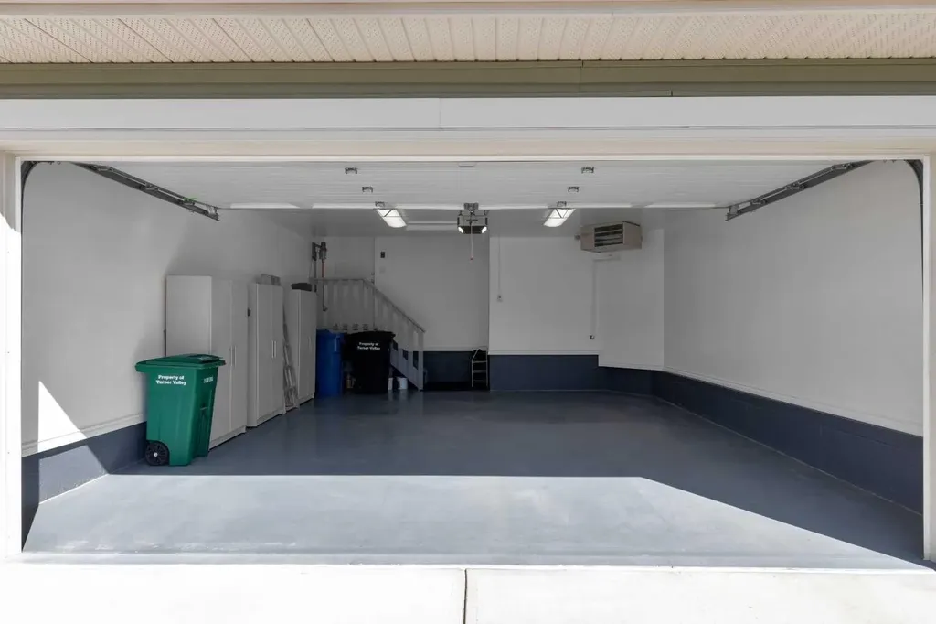 925 Imperial Drive SE Diamond Valley AB T0L 2A0