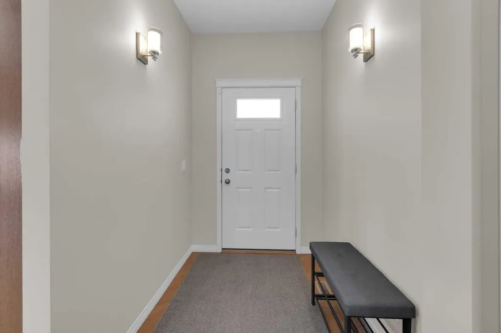 925 Imperial Drive SE Diamond Valley AB T0L 2A0
