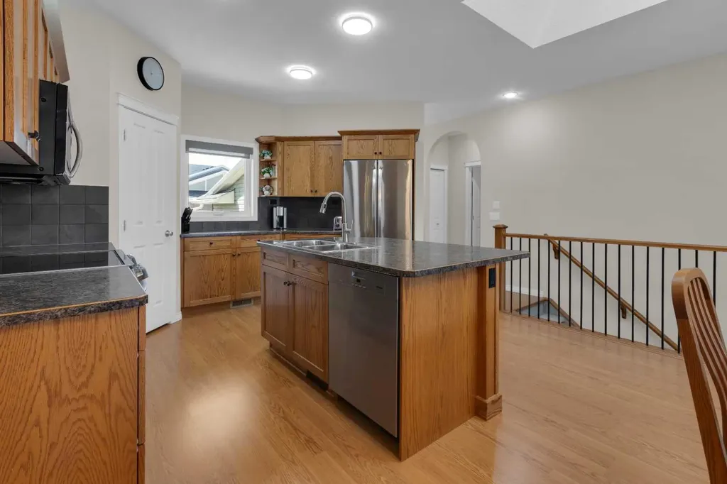 925 Imperial Drive SE Diamond Valley AB T0L 2A0