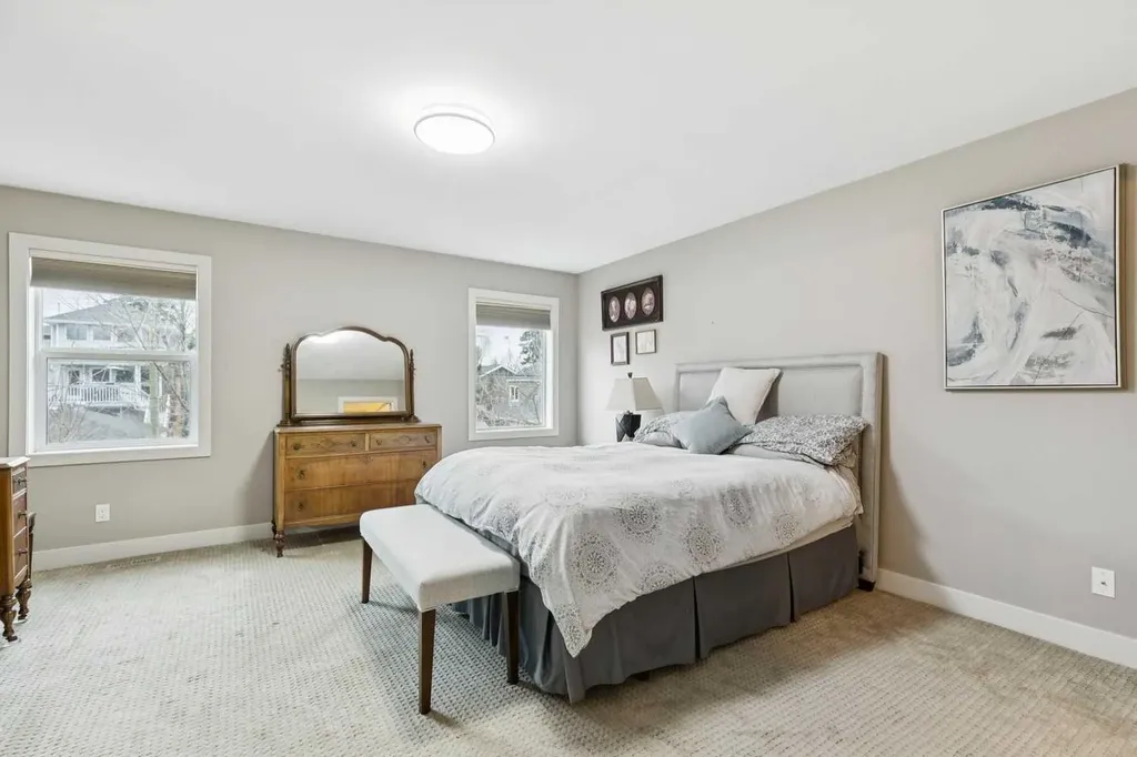 2231 26 Avenue SW Calgary AB T2T 1E9