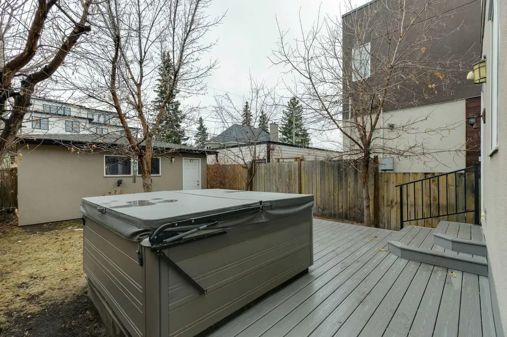 2231 26 Avenue SW Calgary AB T2T 1E9