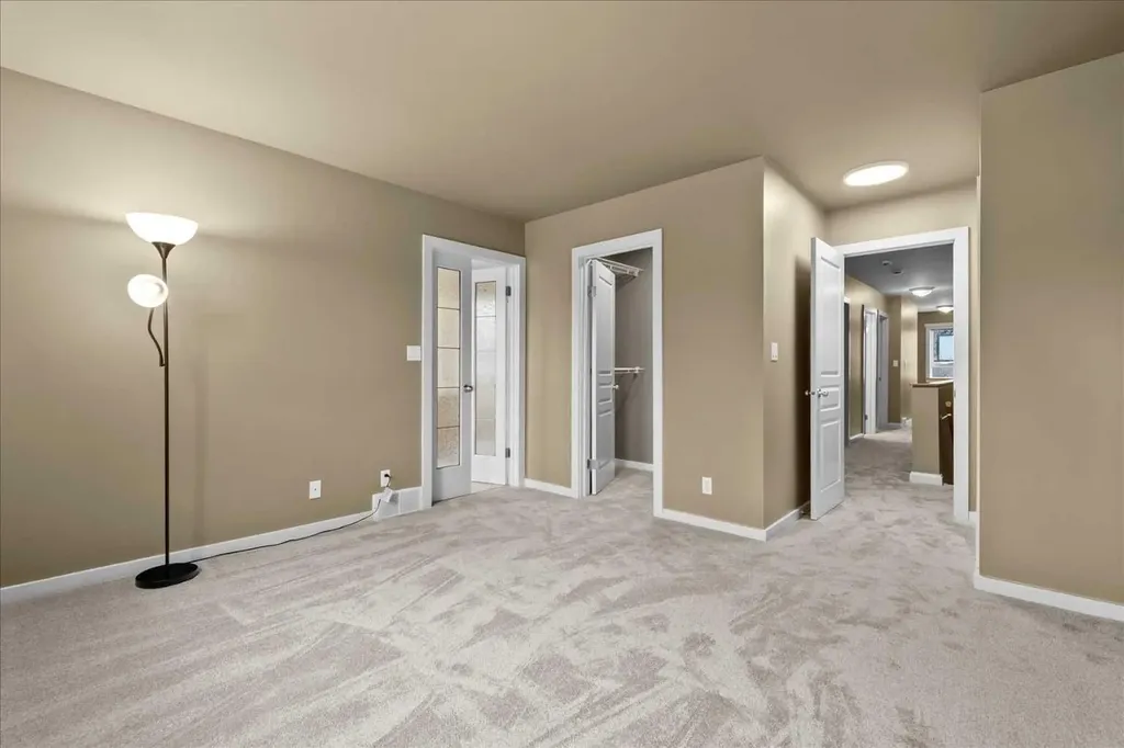 415 28 Avenue NW Calgary AB T2M 2K7