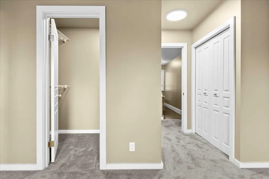 415 28 Avenue NW Calgary AB T2M 2K7