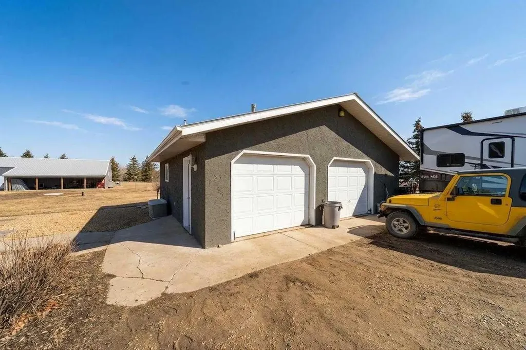44170 Range Road 140 Rural Flagstaff County AB T0B2L0