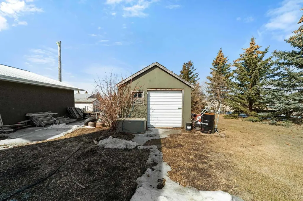 44170 Range Road 140 Rural Flagstaff County AB T0B2L0