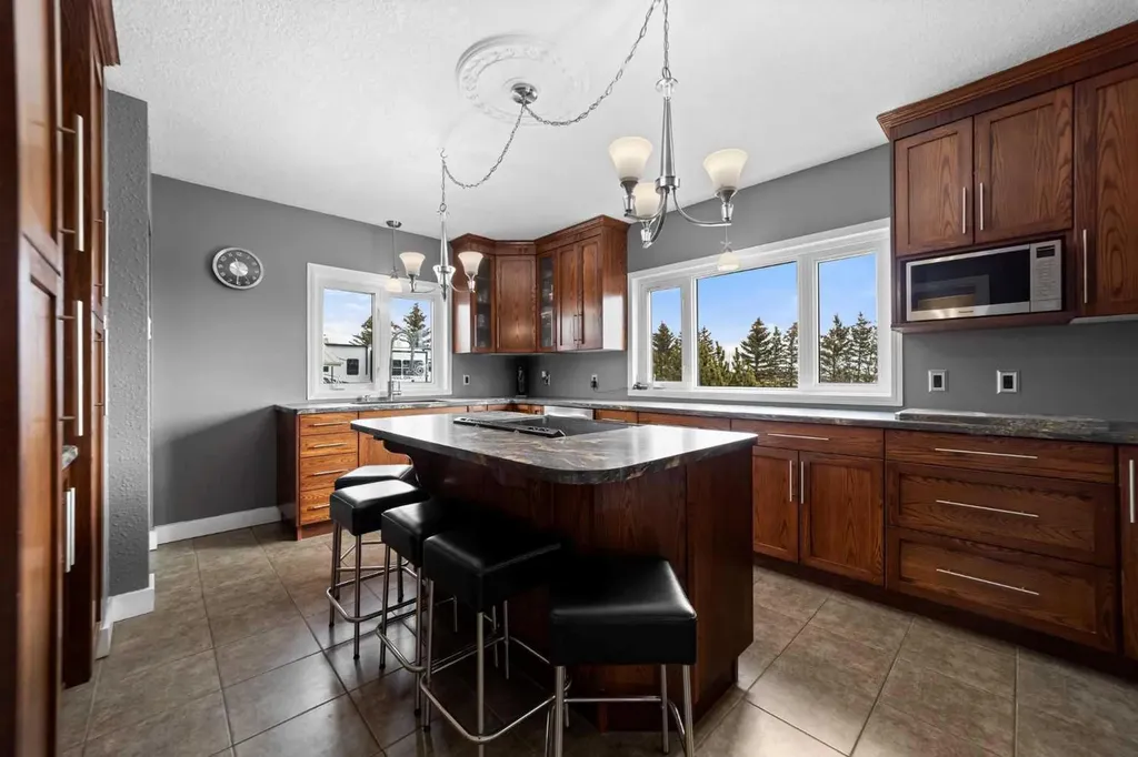 44170 Range Road 140 Rural Flagstaff County AB T0B2L0