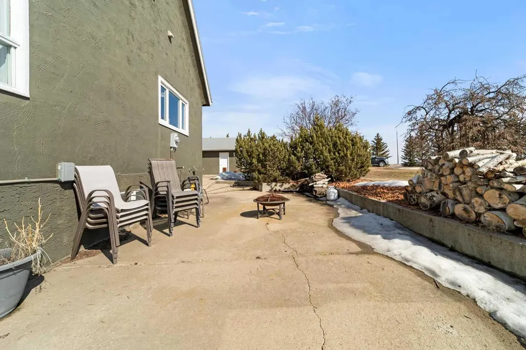 44170 Range Road 140 Rural Flagstaff County AB T0B2L0