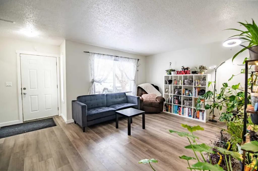 100 Jordan Parkway Red Deer AB T4P 0B6