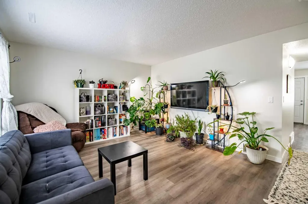 100 Jordan Parkway Red Deer AB T4P 0B6