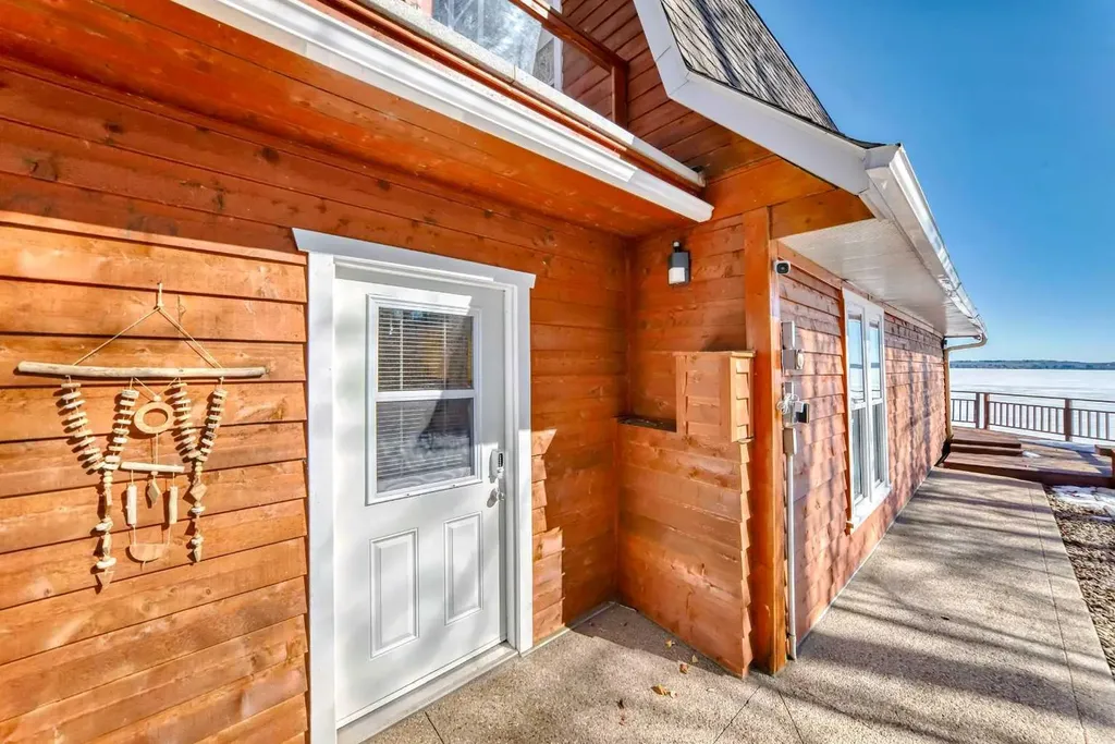 157 Grand Avenue Norglenwold AB T4S 1S5