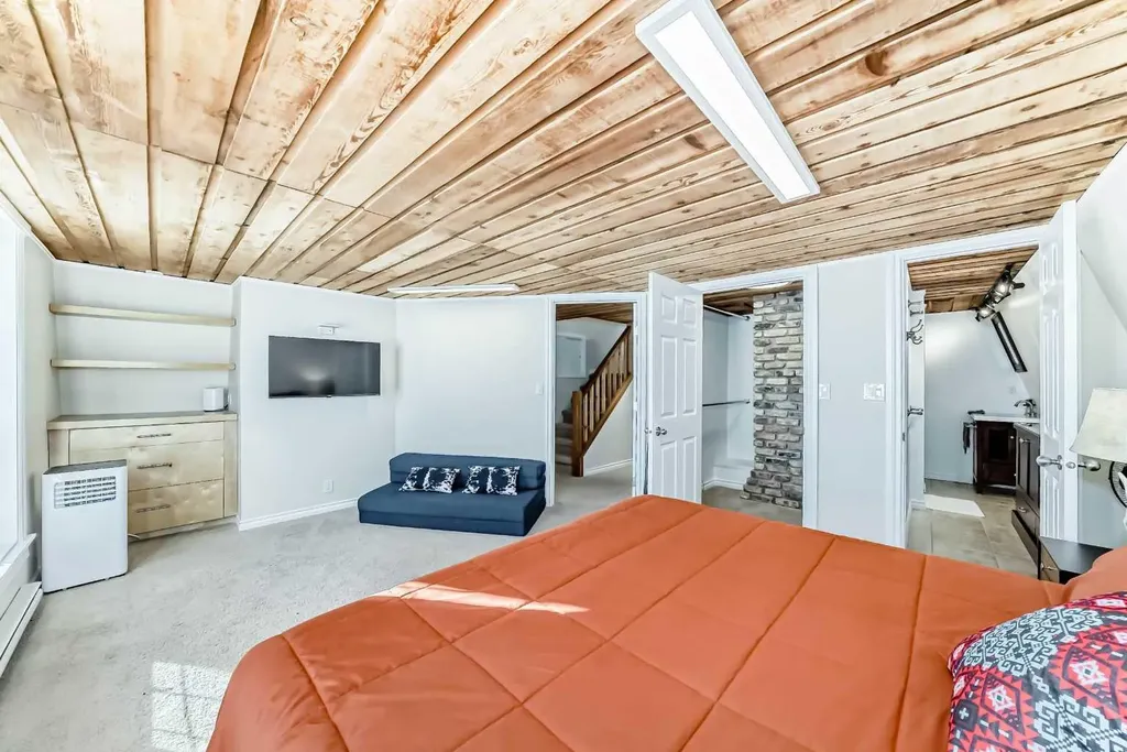 157 Grand Avenue Norglenwold AB T4S 1S5