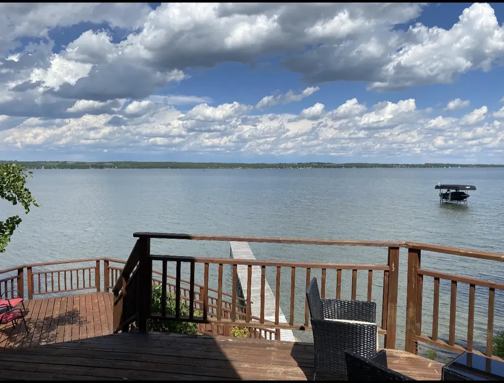 157 Grand Avenue Norglenwold AB T4S 1S5
