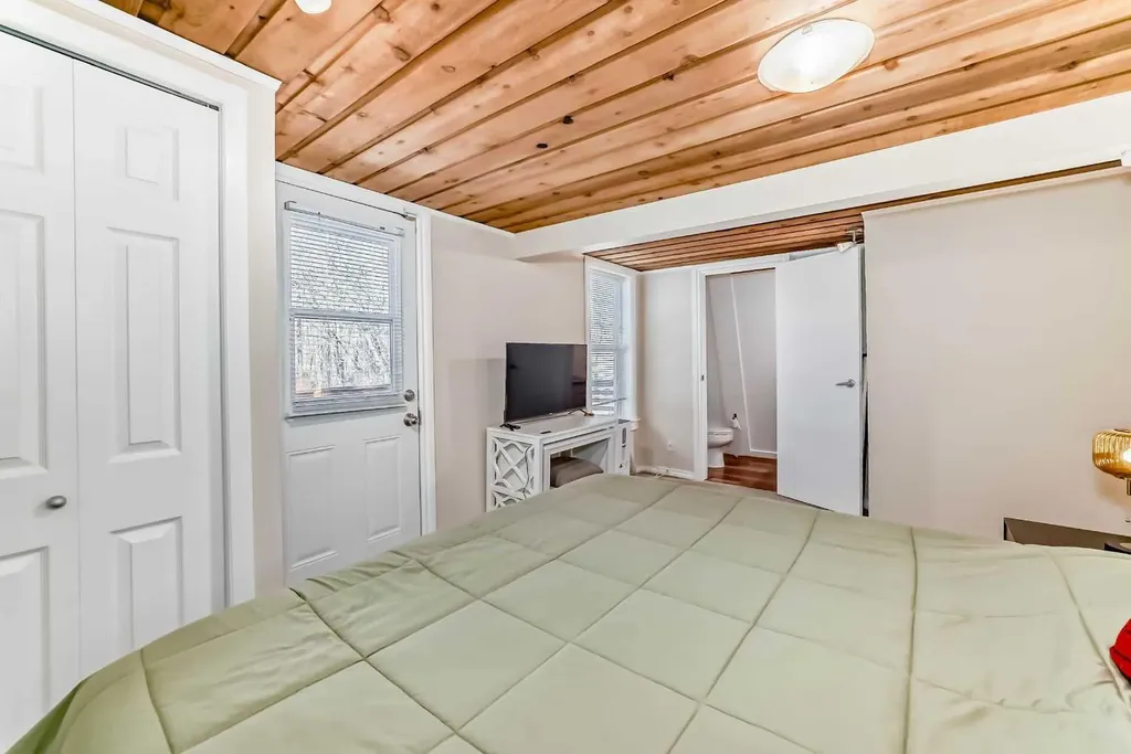 157 Grand Avenue Norglenwold AB T4S 1S5