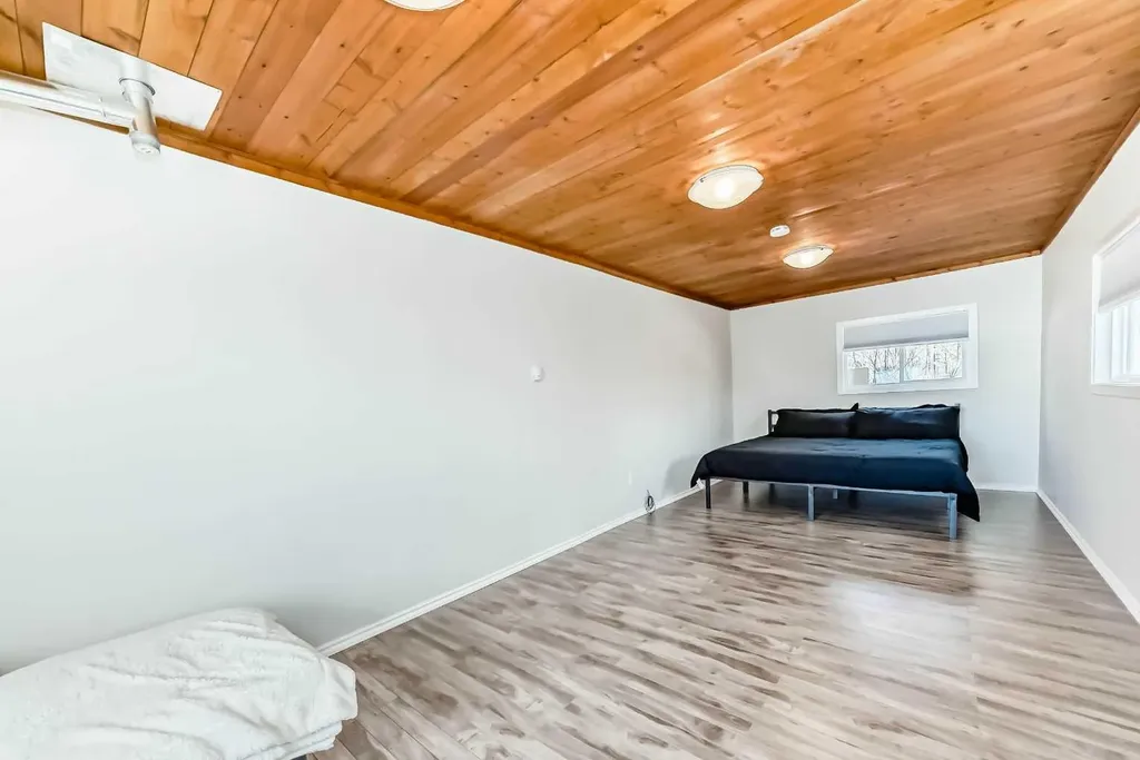 157 Grand Avenue Norglenwold AB T4S 1S5