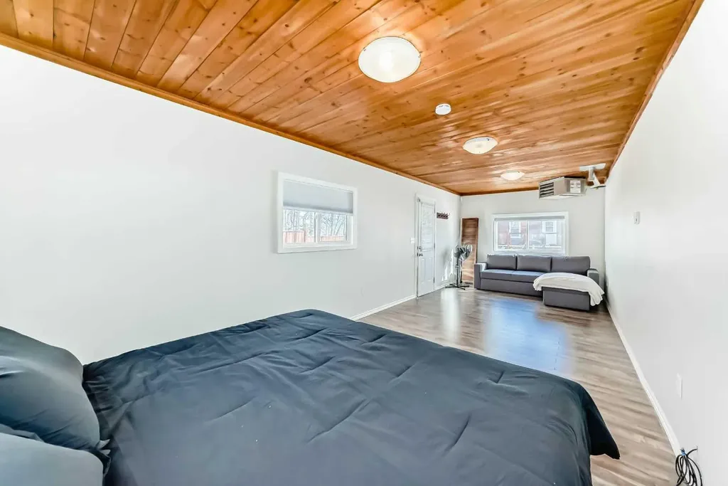 157 Grand Avenue Norglenwold AB T4S 1S5