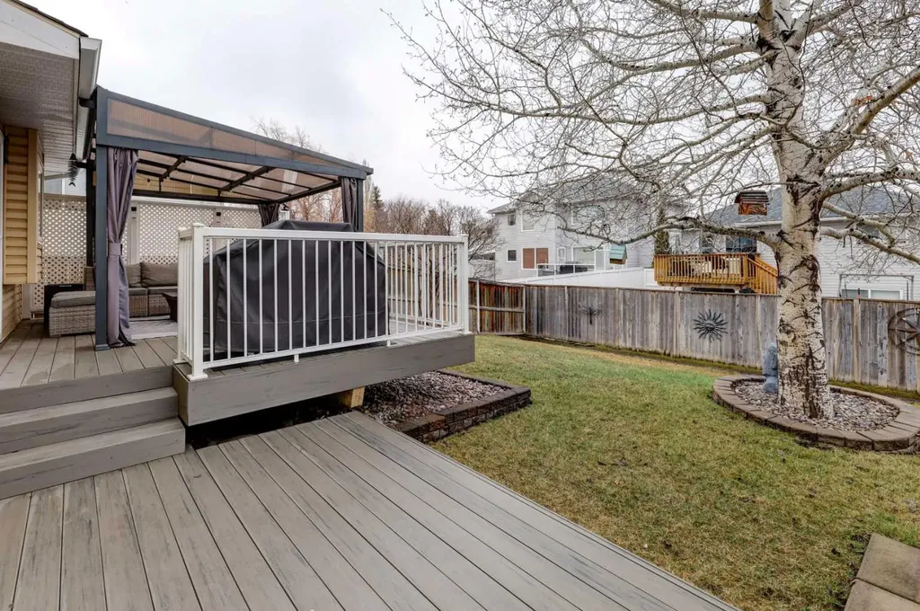 19 Riverstone Crescent SE Calgary AB T2C 4A4