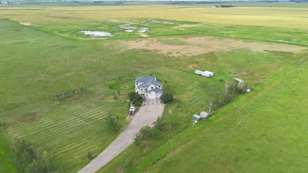 250257 Range Road 271 Rural Rocky View County AB T1Z0T7