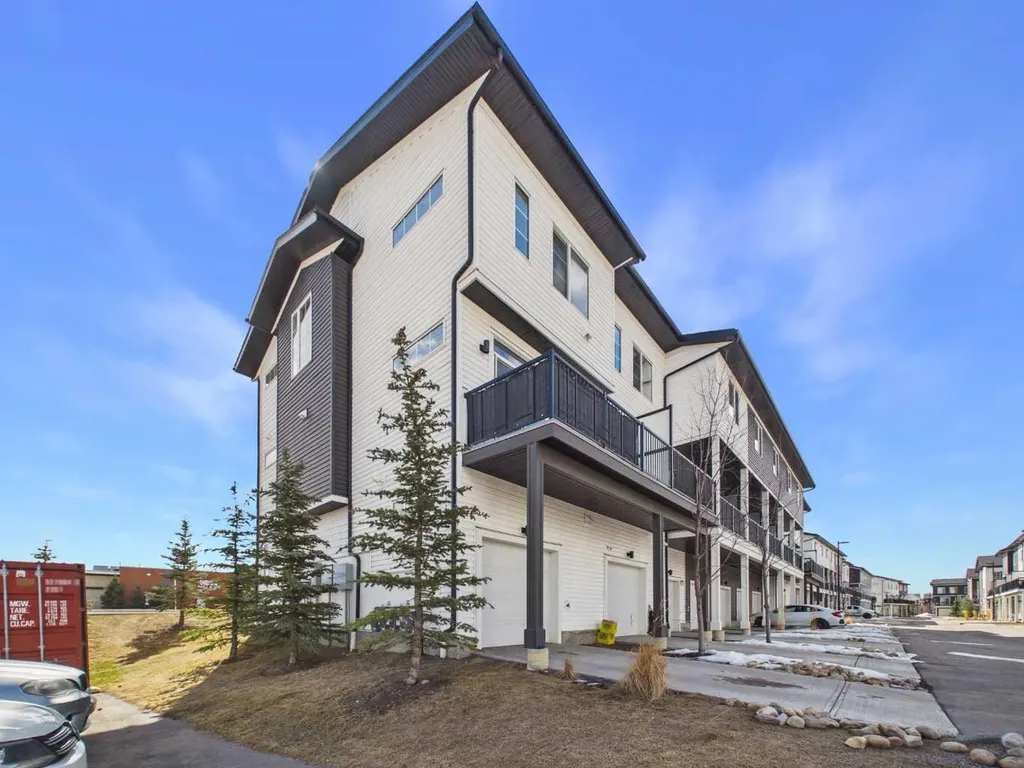 2480 210 Avenue SE Calgary AB t2x 4g1