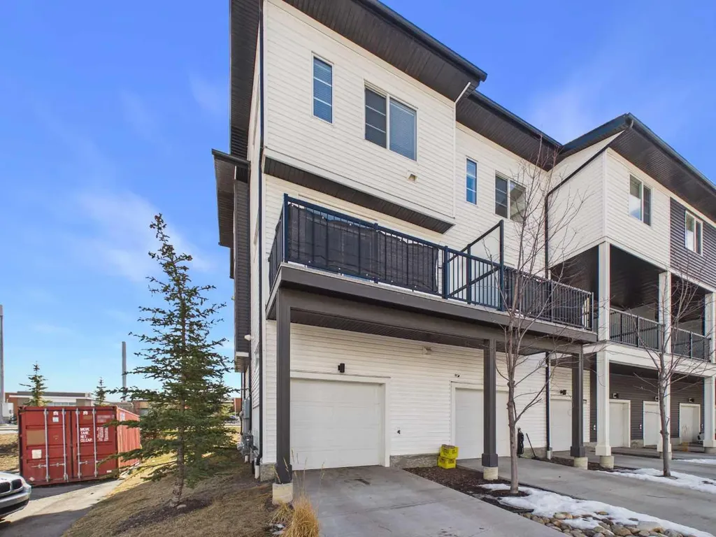 2480 210 Avenue SE Calgary AB t2x 4g1