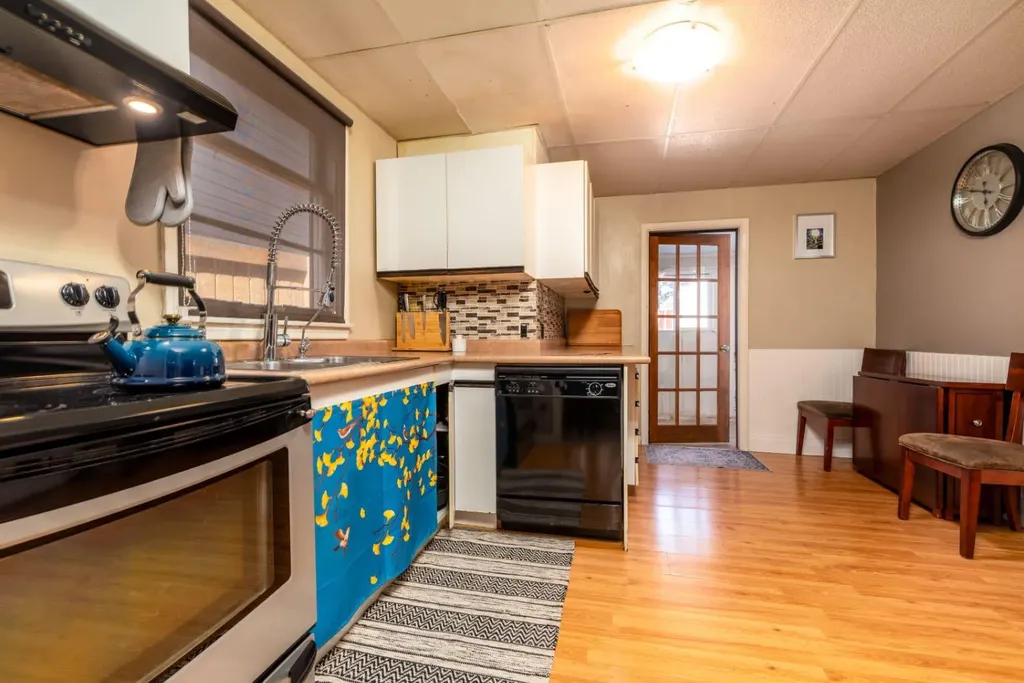 4726 49 Street Lloydminster SK S9V 0L8