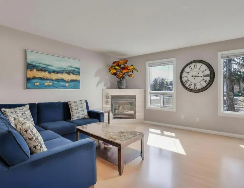 1004 Penrith Crescent SE Calgary AB T2A 2H7