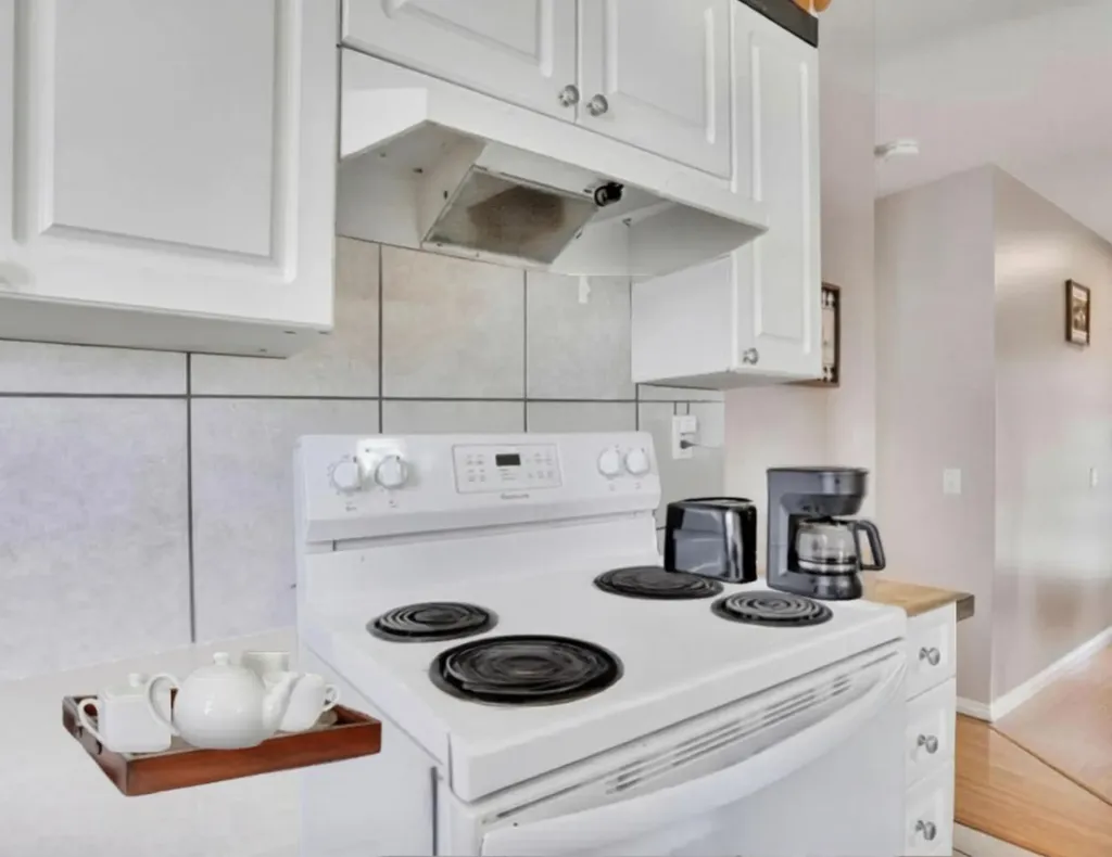 1004 Penrith Crescent SE Calgary AB T2A 2H7