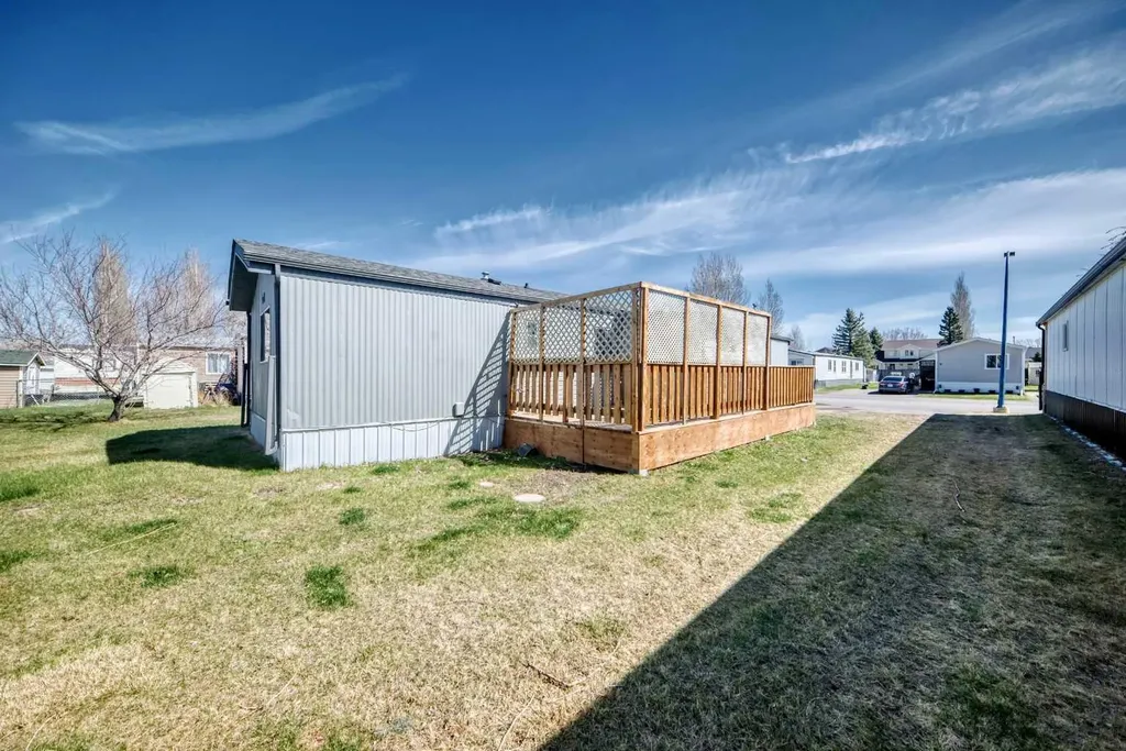 1712 23 Street Coaldale AB T1M1K5