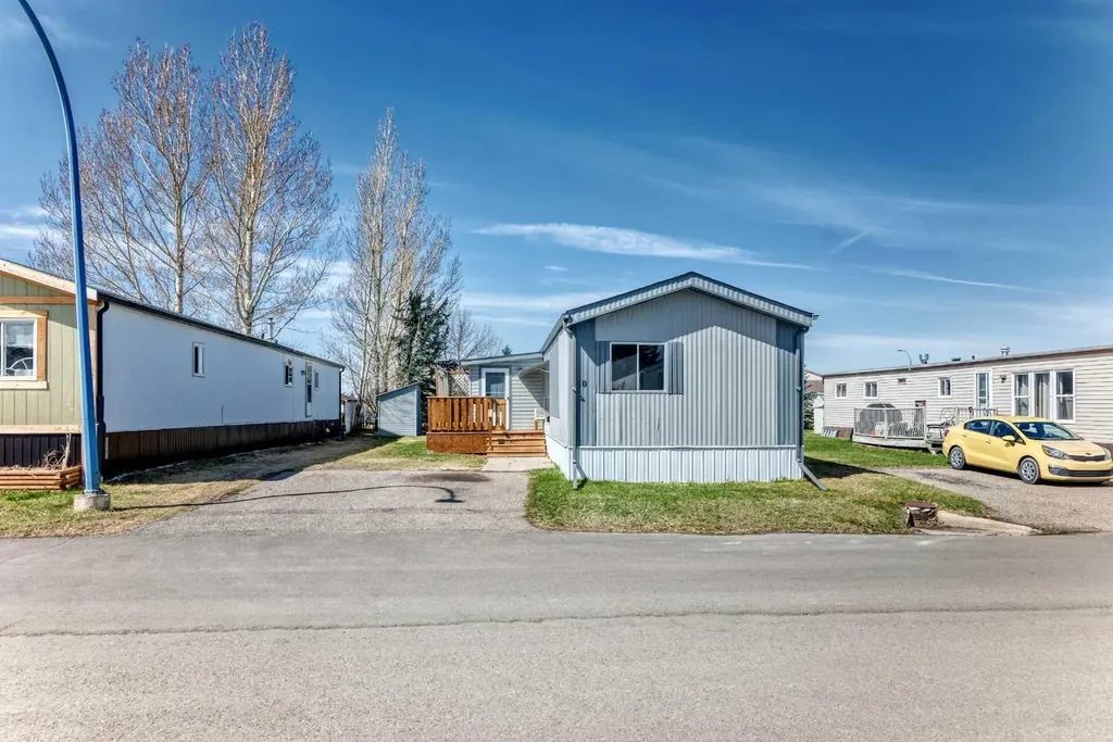 1712 23 Street Coaldale AB T1M1K5