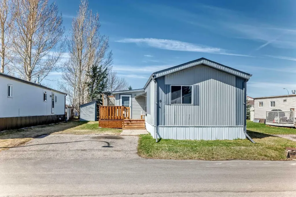 1712 23 Street Coaldale AB T1M1K5