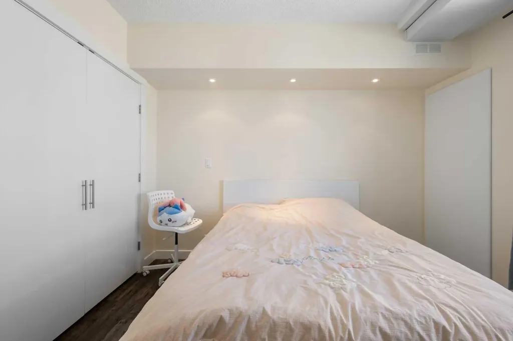 8880 Horton Road SW Calgary AB T2V 2W3