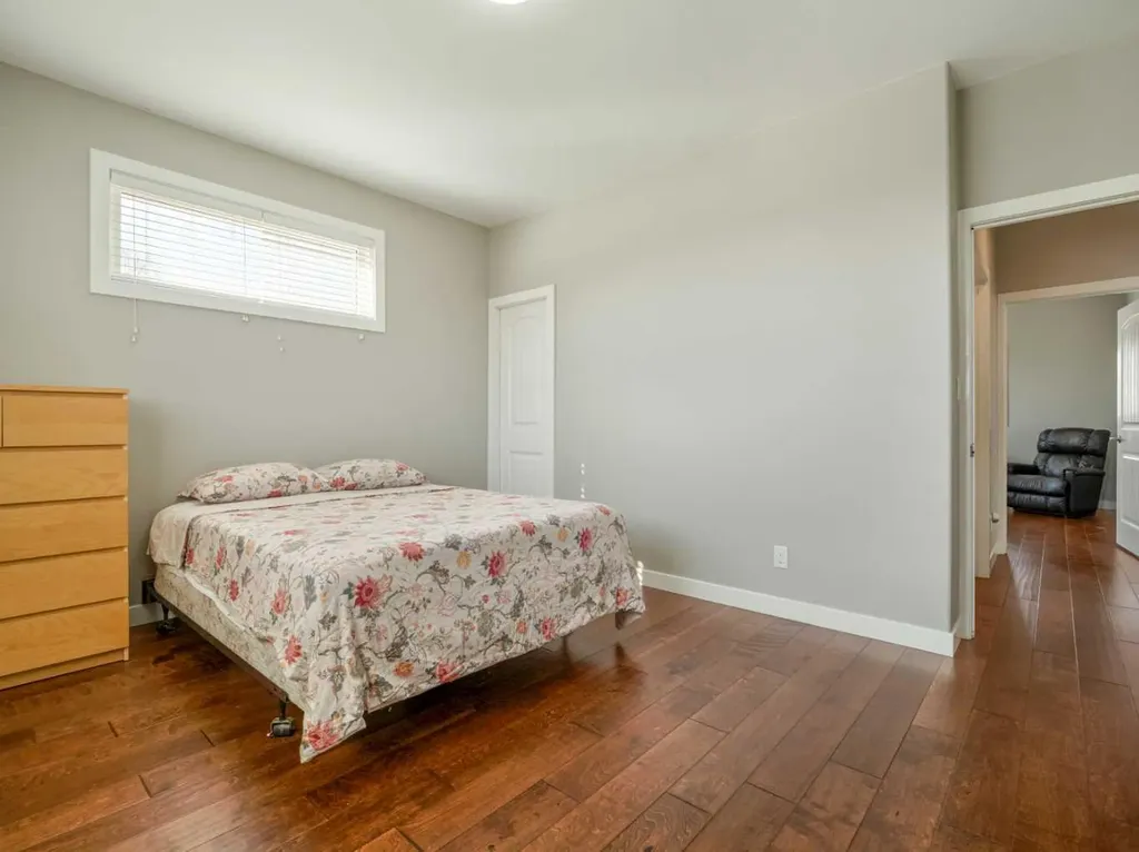 510 4 Street Stirling AB T0K 2E0