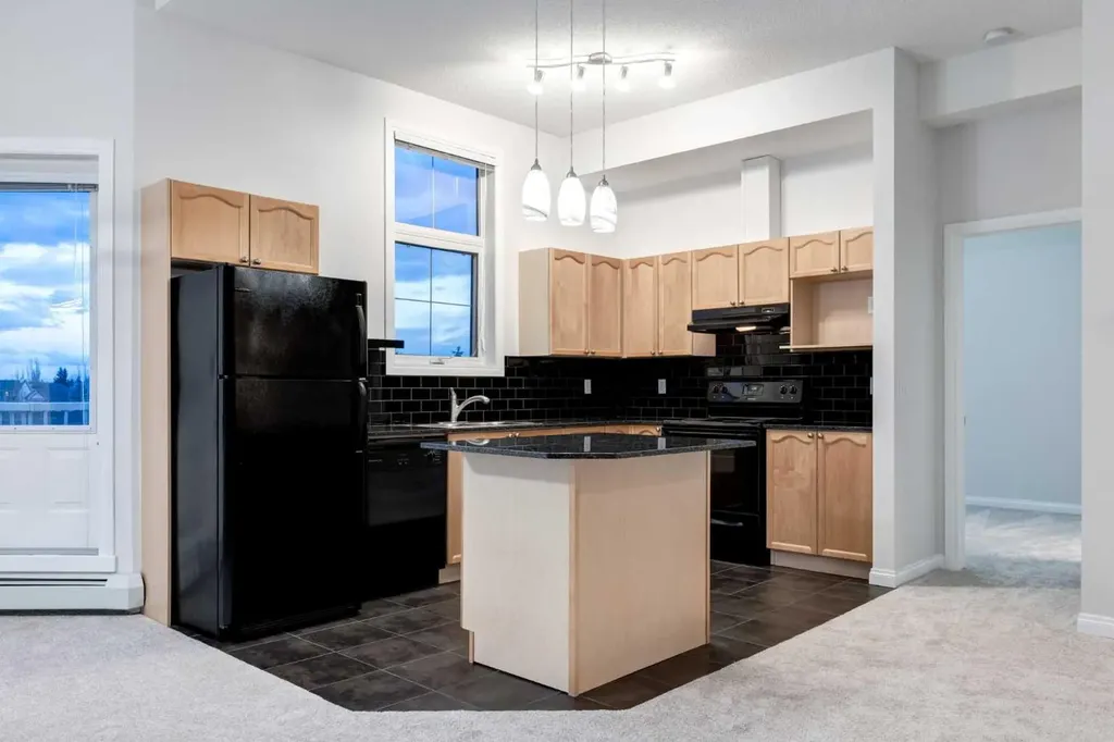 8 Prestwick Pond Terrace SE Calgary AB T2Z 4P3