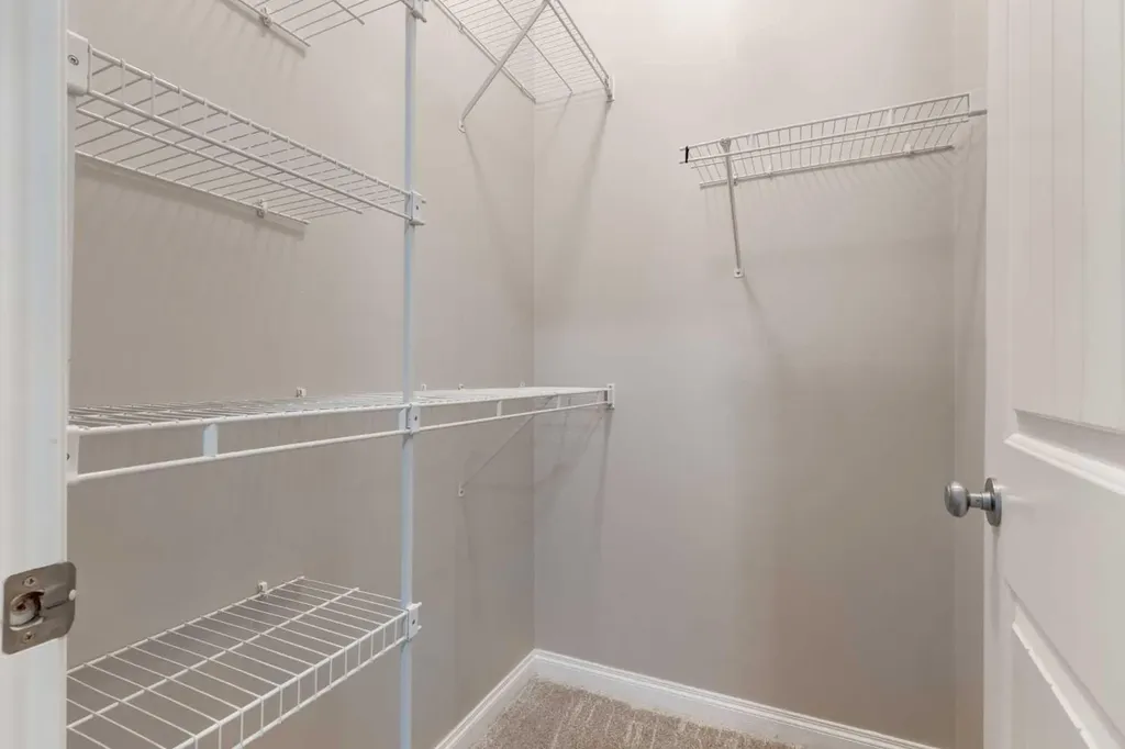 8 Prestwick Pond Terrace SE Calgary AB T2Z 4P3
