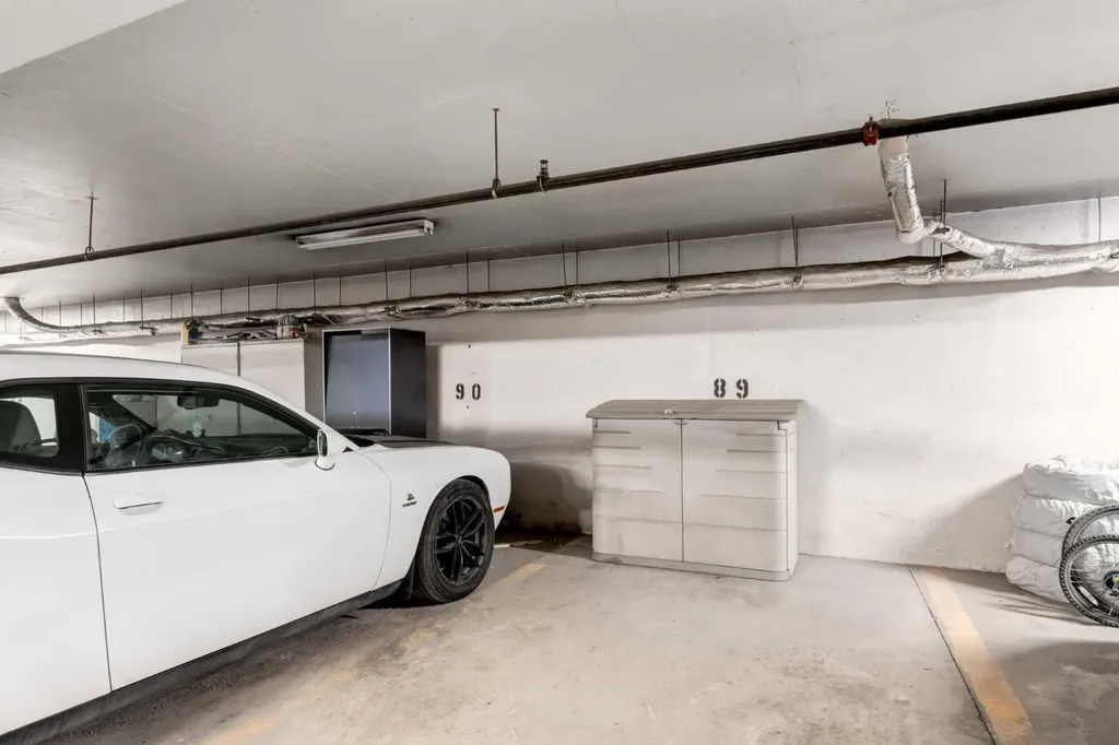 8 Prestwick Pond Terrace SE Calgary AB T2Z 4P3