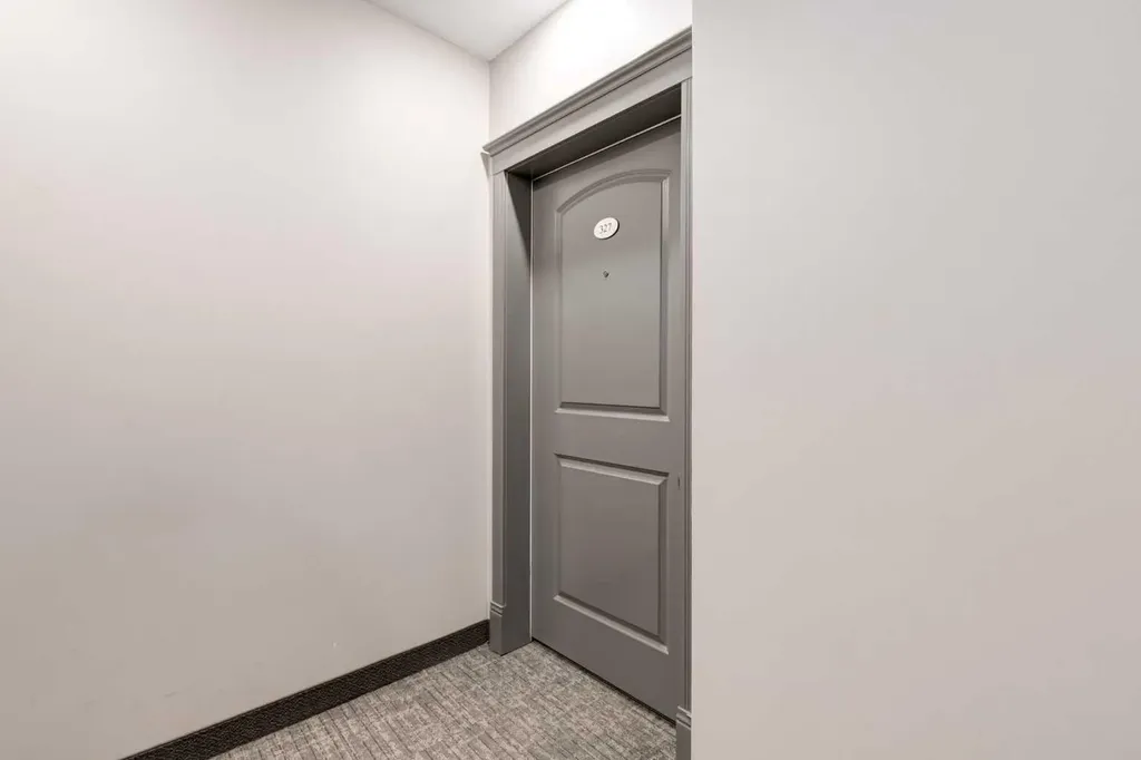 8 Prestwick Pond Terrace SE Calgary AB T2Z 4P3