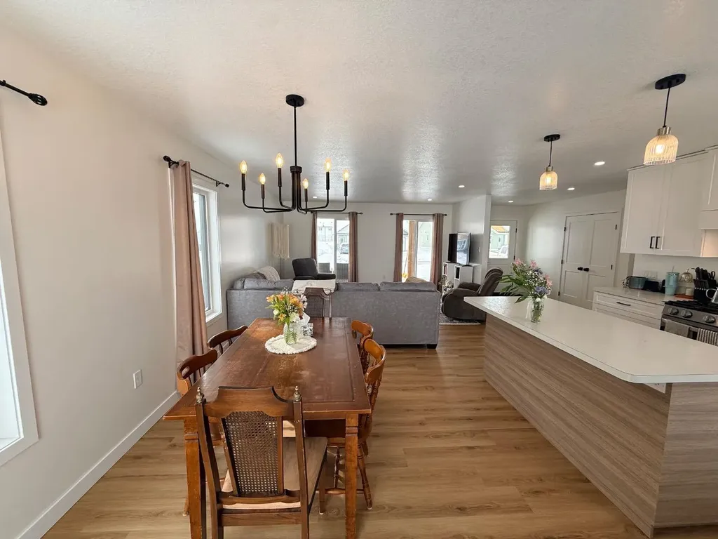 10406 105 Avenue La Crete AB T0H2H0