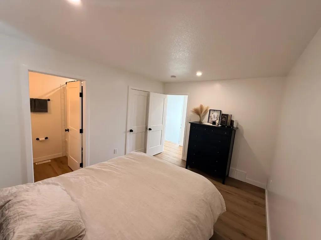 10406 105 Avenue La Crete AB T0H2H0