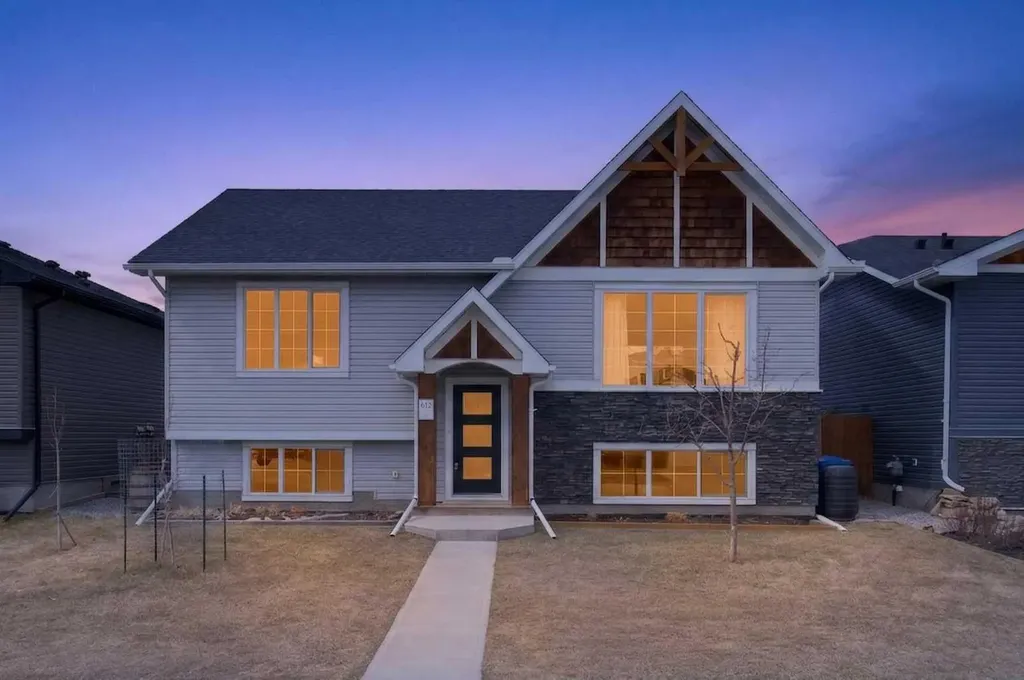 612 Country Meadows Close NW Diamond Valley AB T0L 2A0